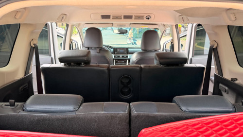 Mitsubishi X-pander cross 023