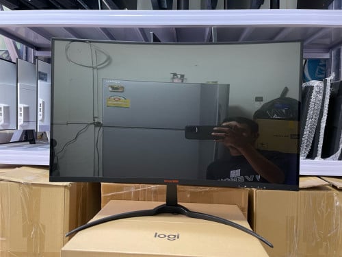 Monitor Great Wall 32"inch 165Hz មួយទឹកស្អាត(Grade A)