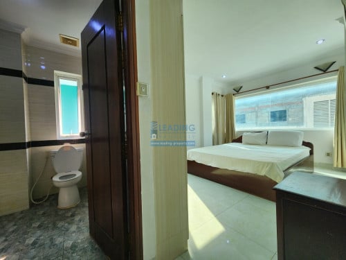 N097 | Elevator 2 Bedrooms Apartment For Rent Near BKK1