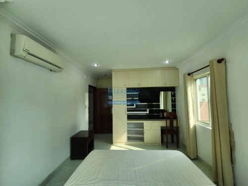 N097 | Elevator 2 Bedrooms Apartment For Rent Near BKK1