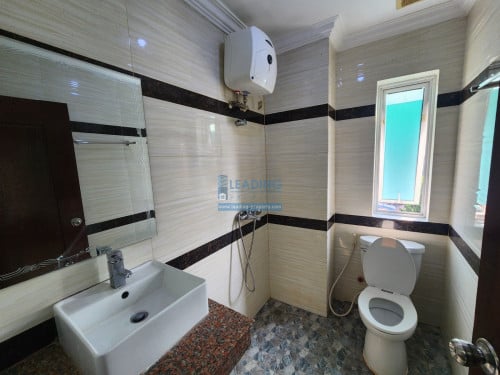 N097 | Elevator 2 Bedrooms Apartment For Rent Near BKK1