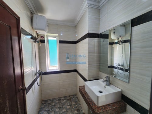 N097 | Elevator 2 Bedrooms Apartment For Rent Near BKK1