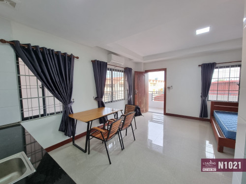 N1021 | Bright and Clean Studio Apartment with Lift For Rent in Chroy Changva