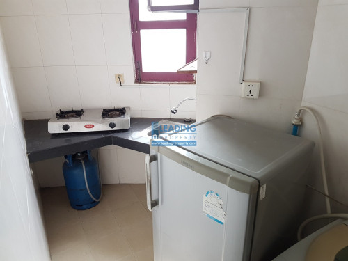N185 | Western Classic Apartment 1 Bedroom For Rent Near Royal Palace
