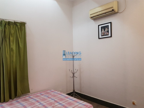 N185 | Western Classic Apartment 1 Bedroom For Rent Near Royal Palace