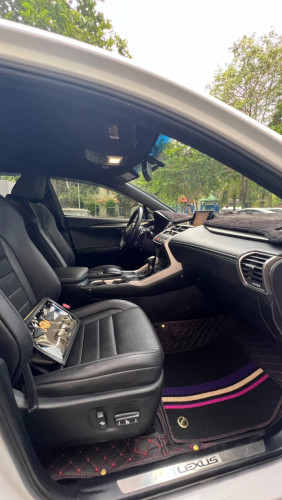 NX 200t F Sport គុជ3 6ប៊ូតុង ប៉ុង2 តម្លៃពិសេស