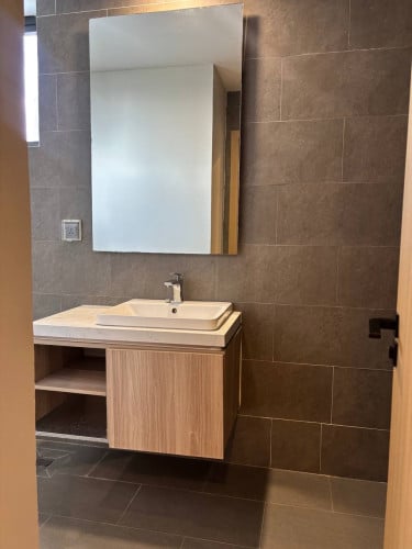 One Bedroom 700$