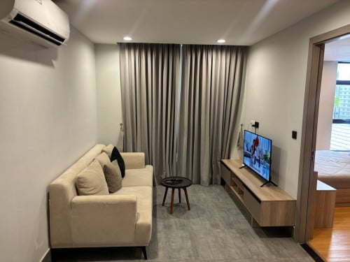One Bedroom 700$