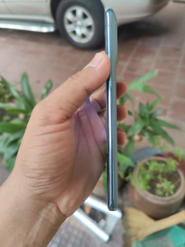 Oppo Find X3Pro សុីនកោងស្អាតដានតិចតួចតម្លៃល្អ