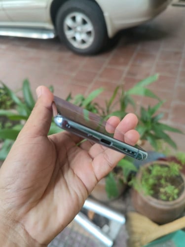 Oppo Find X3Pro សុីនកោងស្អាតដានតិចតួចតម្លៃល្អ