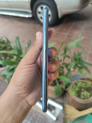 Oppo Find X3Pro សុីនកោងស្អាតដានតិចតួចតម្លៃល្អ
