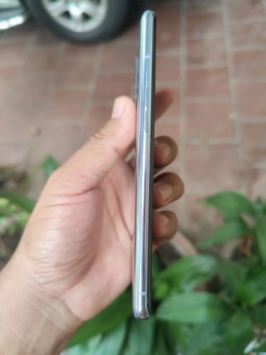 Oppo Find X5 សុីននៅស្អាតស្ទើខ្នងក្រោយតិចតម្លៃល្អ