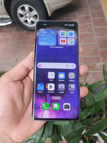Oppo Find X5 សុីននៅស្អាតស្ទើខ្នងក្រោយតិចតម្លៃល្អ