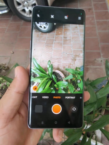 Oppo Find X5 សុីននៅស្អាតស្ទើខ្នងក្រោយតិចតម្លៃល្អ