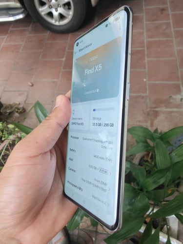 Oppo Find X5 សុីននៅស្អាតស្ទើខ្នងក្រោយតិចតម្លៃល្អ