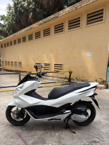 Pcx 150cc ស្មាតឃី year 2016 មានពន្ធ