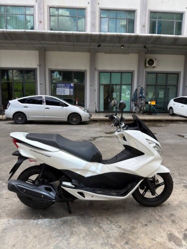 Pcx 150cc ស្មាតឃី year 2016 មានពន្ធ