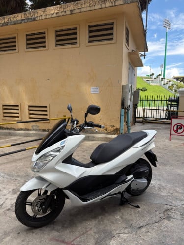 Pcx 150cc ស្មាតឃី year 2016 មានពន្ធ