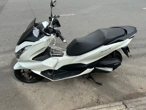 Pcx 160cc ស្មាតឃី year 2022 មានពន្ធ