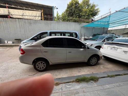 Prius 01 អត់បុក