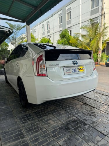 Prius 012 opt3