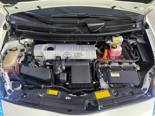 Prius 014 option 2 ម៉ាយសុីនតែ9មុឺនម៉ាយសូម ចុចលីងខាងក្រោមដើម្បើសួរពត៍មានបន្ថែម