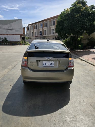 Prius 05 full option លក់