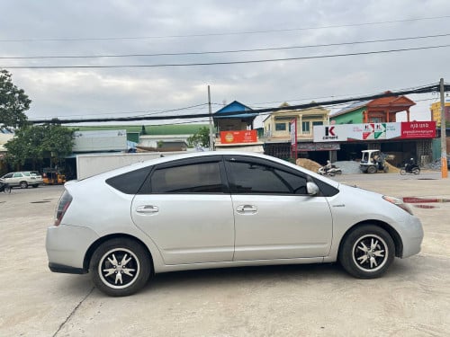 PRIUS 2006 For Rent /出租