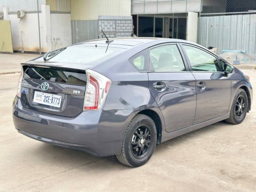 PRIUS 2012 For Rent /出租