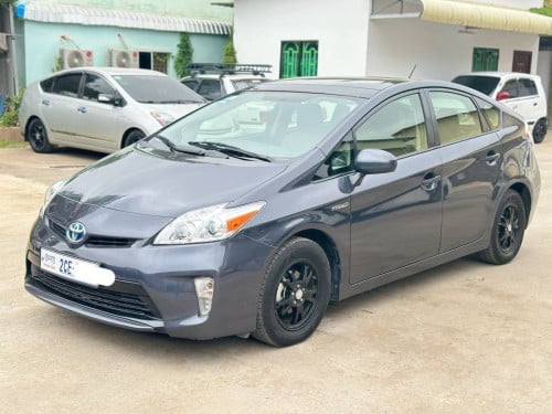 PRIUS 2012 For Rent /出租