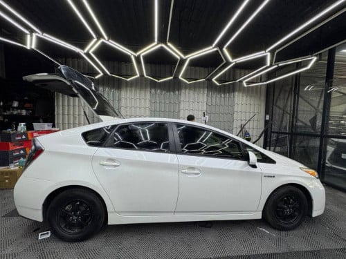 PRIUS 2014 For Rent /出租