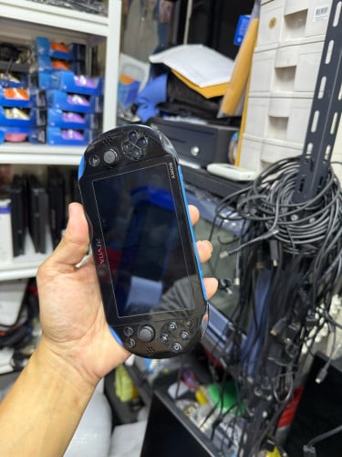 Ps vita slim JB 149$