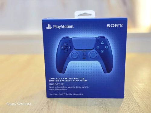 PS5 PRO NEW JAPAN Free Dualsense ICON blue Special edition New 100%