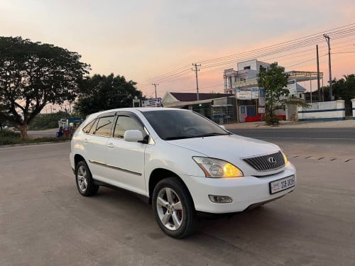 RX 330 2004 For Rent /出租