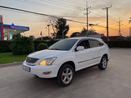 RX 330 2004 For Rent /出租