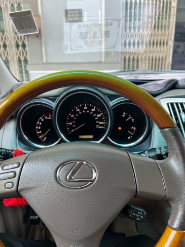 RX330 04 p2 hfull