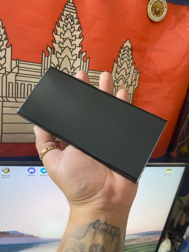 S22 ultra / ram8g / 128g / ក្រុមហ៊ុនសុីម 2 ស្កេនមុខស្កេនក្រយ៉ៅដៃ លក់តំលៃក្រោមទីផ្សារ 220$ ដាច់