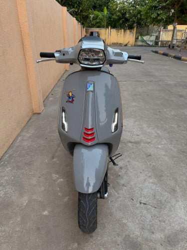 Sell Vespa sprint 022/150cc