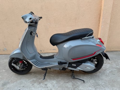 Sell Vespa sprint 022/150cc