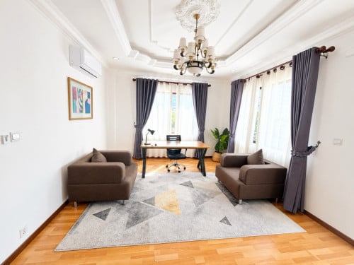 Service apartment for rent in Bkk1