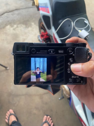 Sony A6000