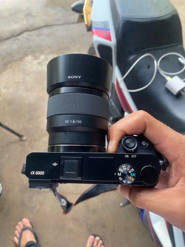 Sony A6000