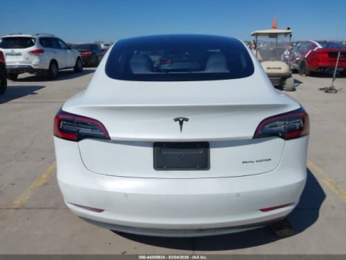 កំពង់​ចេញ​មក​ Tesla Model 3 dual motor long range all will drive 2022
