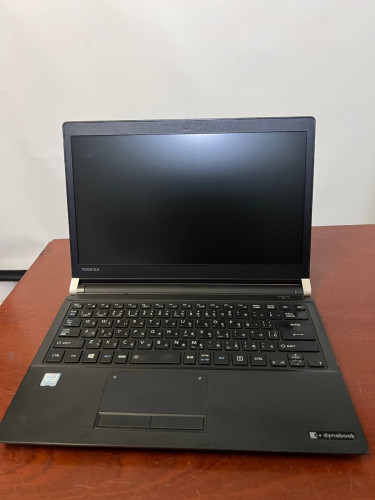 TOSHIBA i3th7 ram4 8gb m’2 128gb