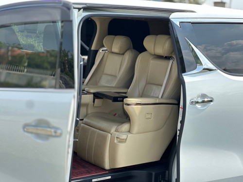 TOYOTA ALPHARD 2016 UPDATE LM 350H EXECUTIVE LOUNGE