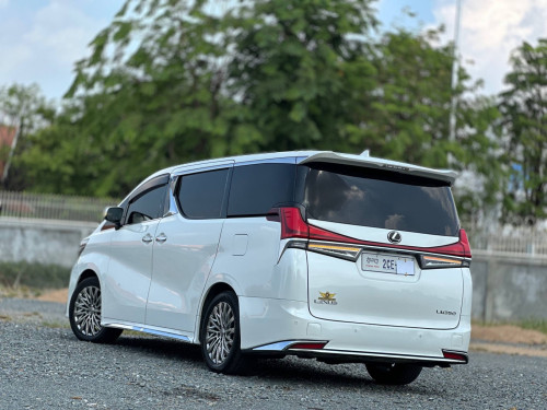 TOYOTA ALPHARD 2016 UPDATE LM 350H EXECUTIVE LOUNGE