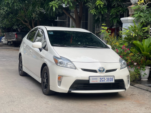Toyota Prius 2013 Option 3