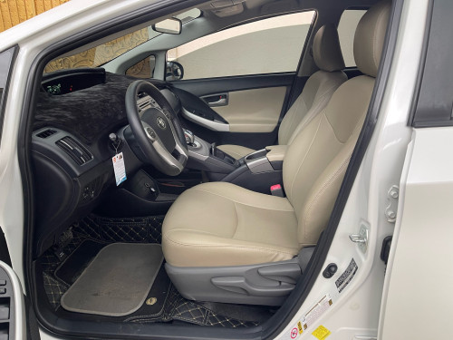 Toyota Prius 2013 Option 3