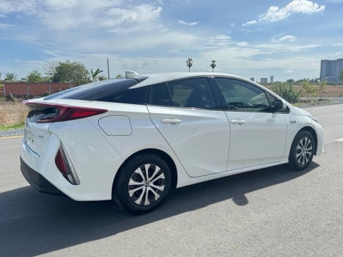 Toyota Prius prime 2020