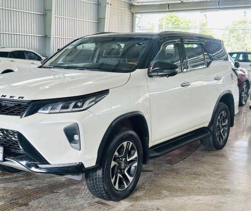 Toyota Veloz 2025 សាំងចូលតាមក្រុមហ៊ុន Toyota ថ្នាំសុីន100%